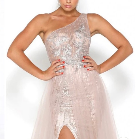 Portia & Scarlett Maya Gown - Picture 3 of 3